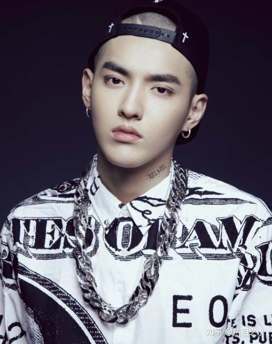 吳亦凡疑遭影視經紀公司拋棄